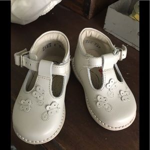 DOGI Leather Toddler Shoes 12.5 NWOT